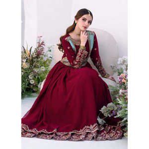 Robe de soirée de créateur Robe brodée à paillettes - Product Image 2