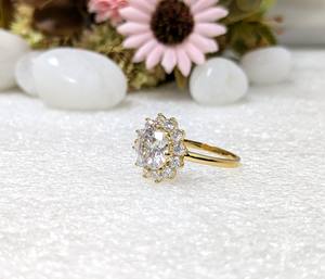 Joyería de oro amarillo macizo de 14k, anillo de compromiso con moissanita de corte redondo de 3 quilates en forma de flor para mujer, anillo de boda solitario - Product Image 3