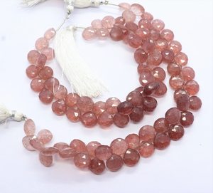 Cuarzo Rosa Natural Facetado en Forma de Corazón, Briolette de 8 Pulgadas, Cuentas de Cuarzo Rosa de 9-10MM, Venta al Por Mayor - Product Image 1