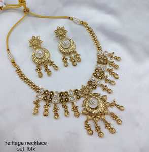 Wholesale High Quality New Vintage Copper <b>Gold</b> Plated Crystal Bridal Jewelry <b>Set</b> Long Mala Necklace Earrings Maang Wedding Gift - Product Image 1