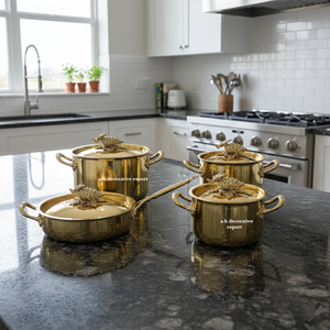 Cacerola de Acero Inoxidable Ecológica de Diseño Europeo Moderno, Hecha a Mano, con Asas Decoradas con Motivos de Uvas, Apta para Alimentos - Product Image 1