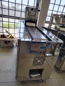 Machine à rouler les roti Leenova Kitchen Equipment, type convoyeur automatique, capacité de 1000 roti par heure, modèle gaz et électrique - Product Image 6