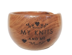 Bol en fil de bois 6x3.5 Porte-fil personnalisé parfait pour le tricot Personnalisez votre message pour votre bien-aimé - Product Image 1