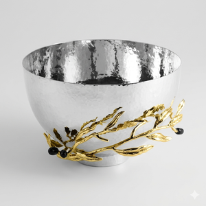 Bol de service de luxe en argent martelé avec base en métal en forme de branche d'olivier dorée, idéal comme centre de table pour mariage, fête ou décoration intérieure - Product Image 1