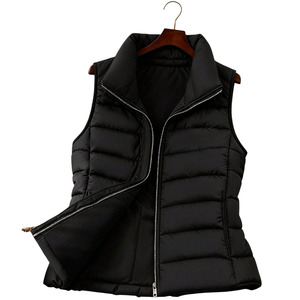 Gilet streetwear automne-hiver, couleur unie, brillant, col montant, sans manches, mode décontractée, chaud, court, en duvet matelassé - Product Image 1