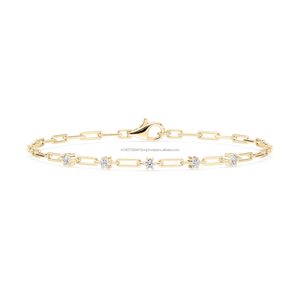 Bracelet minimaliste en or jaune 14 carats avec diamant de laboratoire de 0,23 carat taille brillant et chaîne trombone, cadeau idéal pour femme pour mariage ou soirée - Product Image 1