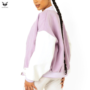 Service OEM ODM 2026 – Blouson universitaire violet pour femme avec manches blanches et logo brodé 06, manches longues, idéal pour l'automne - Product Image 6