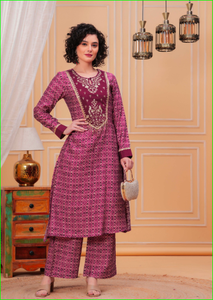 Conjunto de Kurta Asimétrica Bordada con Zari para Mujer - Product Image 5