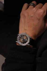 นาฬิกาข้อมือผู้ชาย Alexander Ferros รุ่น 9081S-01 ระบบออโตเมติก สปอร์ต กันน้ำ ตัวเรือนสแตนเลสสตีล สายหนัง หน้าปัดแซฟไฟร์ ขนาด 40 มม. - Product Image 5