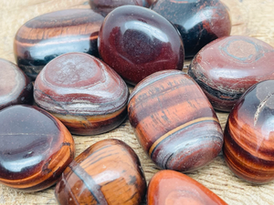 Piedras Talladas de Ojo de Tigre Rojo de 20-30 mm, Forma Irregular, Venta al por Mayor, Reiki, Feng Shui, Amuleto, Decoración del Hogar, Origen Gujarat - Product Image 3