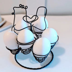 Porte-œufs créatif en fer en forme de poulet pour une décoration de cuisine unique et un article cadeau - Product Image 1