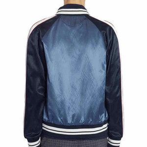Chaqueta de Satén Personalizada para Hombre a Precio de Mayoreo, Fabricada en Pakistán con Bordado y Cuello Alto - Product Image 3