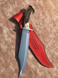 Cuchillo Bowie de Caza para Exteriores Hecho a Mano con Acero D2, Hoja de Punta Clip y Mango de Cuerno de Ciervo, OEM Disponible, Garantía de 3 Años - Product Image 4