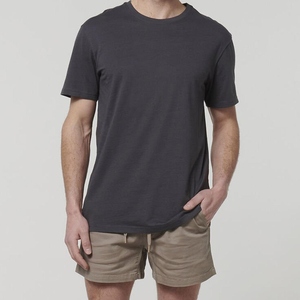 Ensemble de shorts d'été pour hommes en gros – T-shirt et short en tissu éponge 100 % coton, respirant et décontracté - Product Image 4