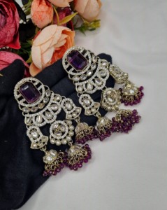 Boucles d'oreilles pendantes Jhumki ethniques en cristal taillé radiant, bijoux de créateur pour femmes, pour mariage et occasions festives, vente en gros - Product Image 5