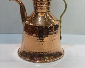 Jarra de Cobre de Diseño Otomano Tradicional, Perfecta para Servir en Fiestas y Decorar el Hogar, Hecha a Mano en India - Product Image 2