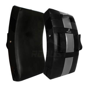 Protector de Piernas de Cuero Vacuno de Larga Duración para Karate, Taekwondo y Prácticas de Artes Marciales con Diseño Ecológico y Absorción de Impactos - Product Image 6