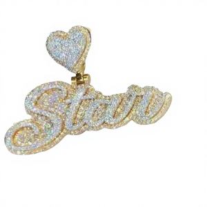 Pendentif unisexe personnalisé avec initiale en moissanite, plaqué or 14 carats bicolore, argent sterling 925, style classique - Product Image 2