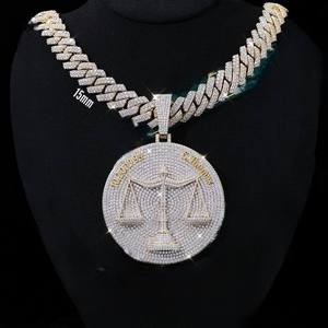 Pendentif Charme Vintage en Argent Sterling 925 avec Moissanite Taillée de 6,00 Carats, Unisexe, Personnalisable, Lettre M, Plaqué Or Blanc, Charme Diamant - Product Image 1