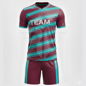 Nuevo uniforme de fútbol personalizado con colores y logotipo para jugadores - conjunto de camiseta y pantalones cortos de alta calidad - Product Image 1