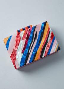 Bolso de Mano de Resina con Rayas de Arcoíris y Cierre Dorado, Brillante y Marmoleado, Hecho a Mano, Estilo Único, Último Diseño, Nueva Llegada - Product Image 5