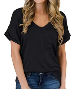 T-shirt col en V pour femme en gros avec broderie de logo personnalisé, patchs en tissu maille, mousseline et tissu éponge écologiques, col en V en coton - Product Image 2
