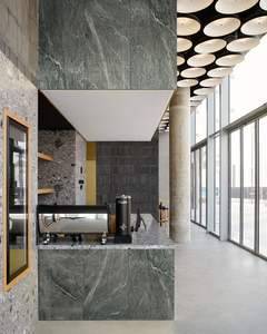 Panel de Pared Ultrafino de Chapa Natural de 1-1.5mm, Flexible, de Piedra de Pizarra Blanca Menta, Ecológico y Duradero, en Tamaños de 4x2/4x8 Pies - Product Image 1