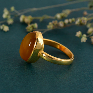 Anillo de Cornalina Chapado en Oro, Estilo Vintage, Anillo con Gema Naranja para Mujer, Joyería Hecha a Mano - Product Image 3