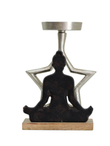 Statue de yoga moderne en aluminium, figurine de méditation zen avec fond étoilé sur socle en bois – Décoration contemporaine porte-bougie chauffe-plat - Product Image 4