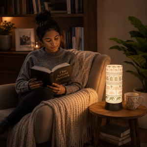 Lámpara de Mesa Moderna con Estampado de Elefante Tropical y Pantalla de Lino |   Lámpara de Noche Decorativa para Mesa de Noche |   Luz Ambiental para Sala de Estar y Dormitorio - Product Image 3