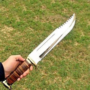 Cuchillo de Caza D2 de Acero Inoxidable Hecho a Mano con Hoja Serrada de Punta Caída, Mango de Madera, 500mm, Grado Industrial, OEM, 3 Años de Garantía - Product Image 2