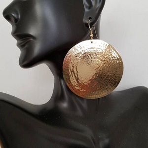Boucles d'oreilles de tous les jours en laiton artisanal exquis pour dames et filles - Product Image 6