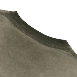 เสื้อยืดโอเวอร์ไซส์ 100% ผ้าฝ้าย แขนสั้น ซักแบบ Stone Washed ทรงไหล่ตก คอกลม พร้อมโลโก้ พิมพ์ลายแบบ DTG DTF ตามสั่ง - Product Image 4