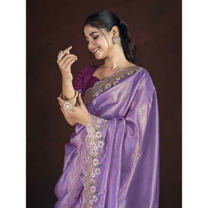 Sari en soie exquis pour les mariages, magnifique travail de broderie florale multi-fils - Product Image 3