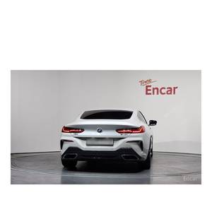 BMW Serie 8 840i XDrive M Sport First Edition Coupé Automático Volante a la Izquierda Asientos de Cuero Cámara Trasera Noviembre 2019 119.952 km - Product Image 3