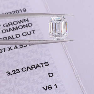 Diamante Suelto de Corte Esmeralda de 3.5 Quilates, Certificado IGI, Color DEF, Alta Claridad VS1-VS2, Diamante Premium para Joyería - Product Image 5