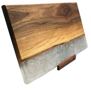 Planche à découper en résine époxy en bois d'acacia rectangulaire fabriqué à la main, Logo personnalisé Option fromage parfait servant la coupe du pain et des cadeaux - Product Image 5