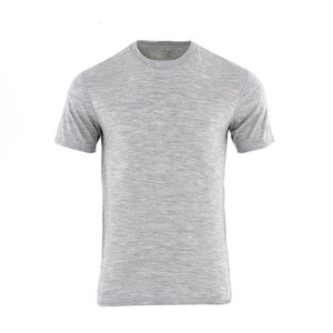 T-shirt pour homme 100% coton personnalisé avec impression numérique, fabriqué au Pakistan par une usine OEM pour les exportateurs en gros et les marques internationales - Product Image 3