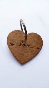 Porte-clés en bois naturel non fini, personnalisés, gravés au laser, en vrac, à prix abordable - Product Image 2