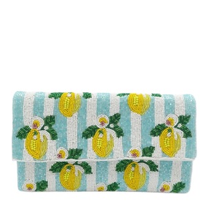 กระเป๋าถือปักลายดอกไม้ด้วยลูกปัดแบบทำมือ กระเป๋าสะพายข้างสำหรับฤดูร้อน กระเป๋าปักลายมุกและลูกปัดสำหรับงานพรอม - Product Image 1