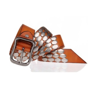 Cinturón de Cuero Vacuno 100% Original de Alta Calidad con Diseño de Acero Personalizado, a la Moda para Caballero, Precio al por Mayor - Product Image 1