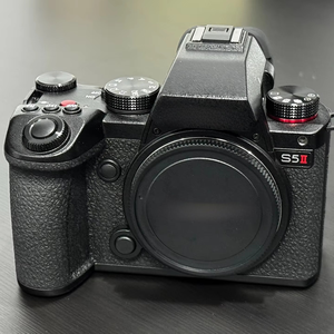 กล้อง CMOS DSLR แบบฟูลเฟรมพร้อมการ์ด SD และการจับภาพวิดีโอ Full-HD Mark II 24.2MP S5มือสอง - Product Image 1