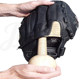 Maillet en bois massif pour le préformage et le façonnage des gants de baseball et de softball - Product Image 5