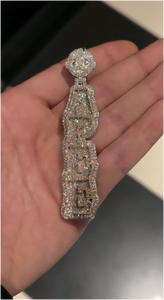 Pendentif vertical personnalisé en moissanite testée au diamant, bijoux sur mesure en argent 925, pendentif lettre en moissanite sertie de pierres - Product Image 2