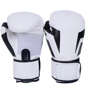 Gants de boxe en cuir de haute qualité en gros, logo personnalisé, gants d'entraînement professionnels fabriqués au Pakistan - Product Image 3
