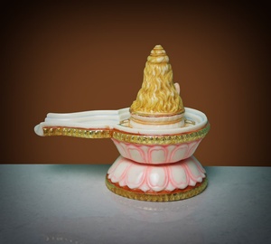 Nirmala Handicrafts - Estatua de Shiva Mukhalingam Hecha a Mano con Resina y Polvo de Mármol |   Diseño Tradicional del Ídolo Shiva Lingam con Detalles en Oro - Product Image 4