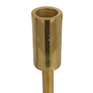Support de bougie en métal de style nordique à base circulaire ouverte, Trio de chandeliers coniques dorés élégants pour hôtels de luxe et salons - Product Image 3