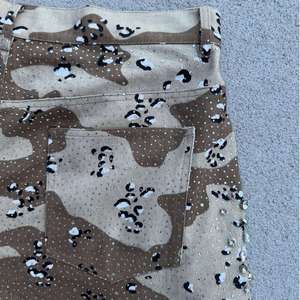 Pantalones Cortos Cargo de Camuflaje para Hombre, Cintura Media, Elásticos, Transpirables, Tela Oxford, Estilo Casual, Largo Bermuda, con Bolsillos - Product Image 3