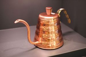 Luxury Copper Kettle For Boiling And Serving <b>Tea</b> With Elegant Hammered Surface And Timeless Vintage Charm - Product Image 5