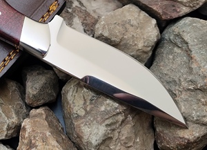 Couteau d'extérieur durable avec une poignée confortable et une lame en acier inoxydable pour le camping, la survie et les activités de plein air - Product Image 6